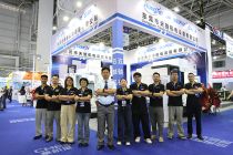 東莞華機展：鴻天馳五軸加工中心點亮智造新圖景