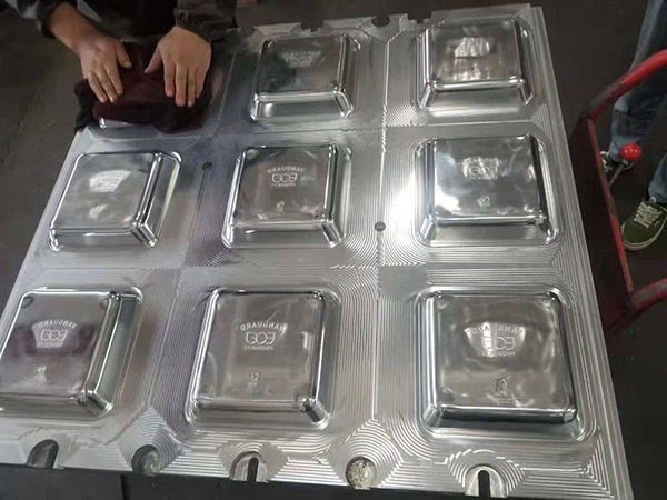 數控加工中心機床